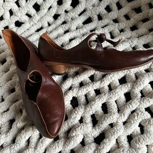 Vintage kitten heels